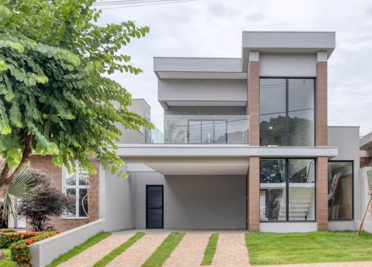 Residência Executada — Fachada